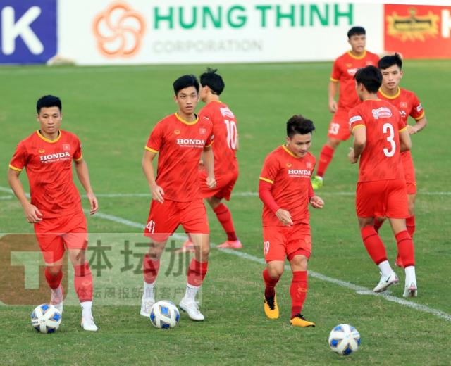 世界杯快速安装-越南出征前过招U22队 替补阵容0比2告负令人意外